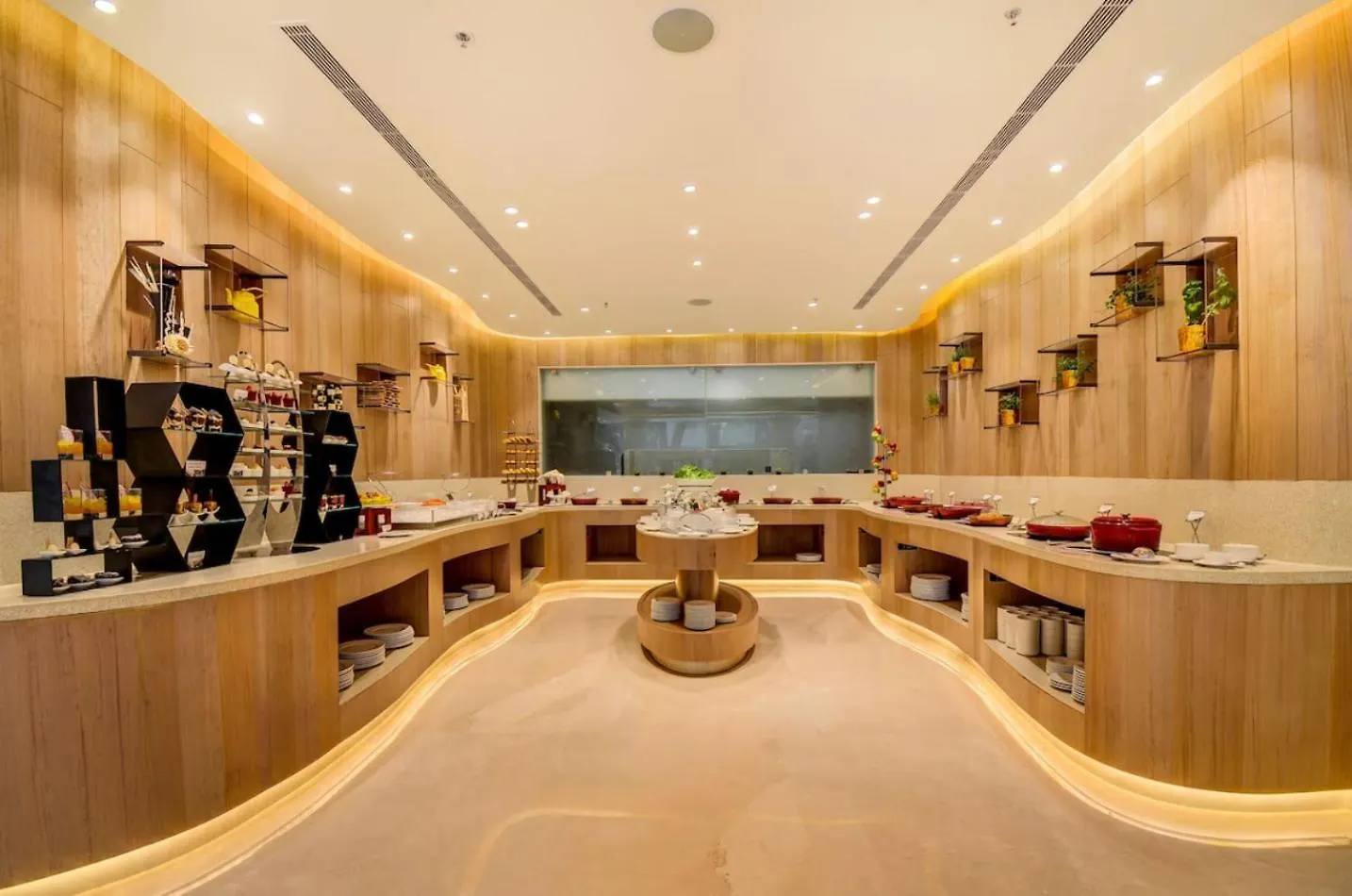 Hotel Oasis Grand Near Igi Delhi Airport location