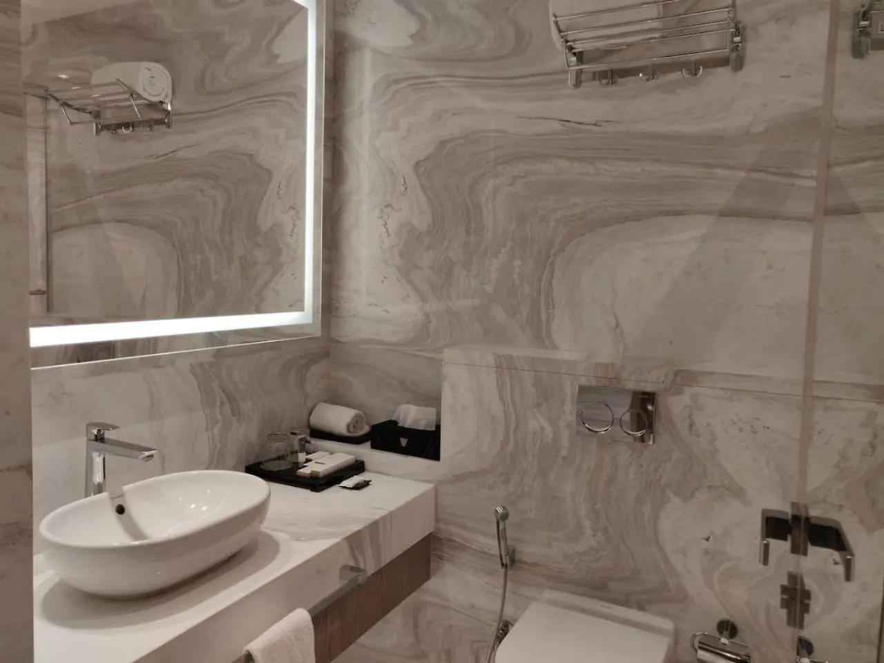 Hotel Oasis Grand Near Igi Delhi Airport New Delhi 4*,  India