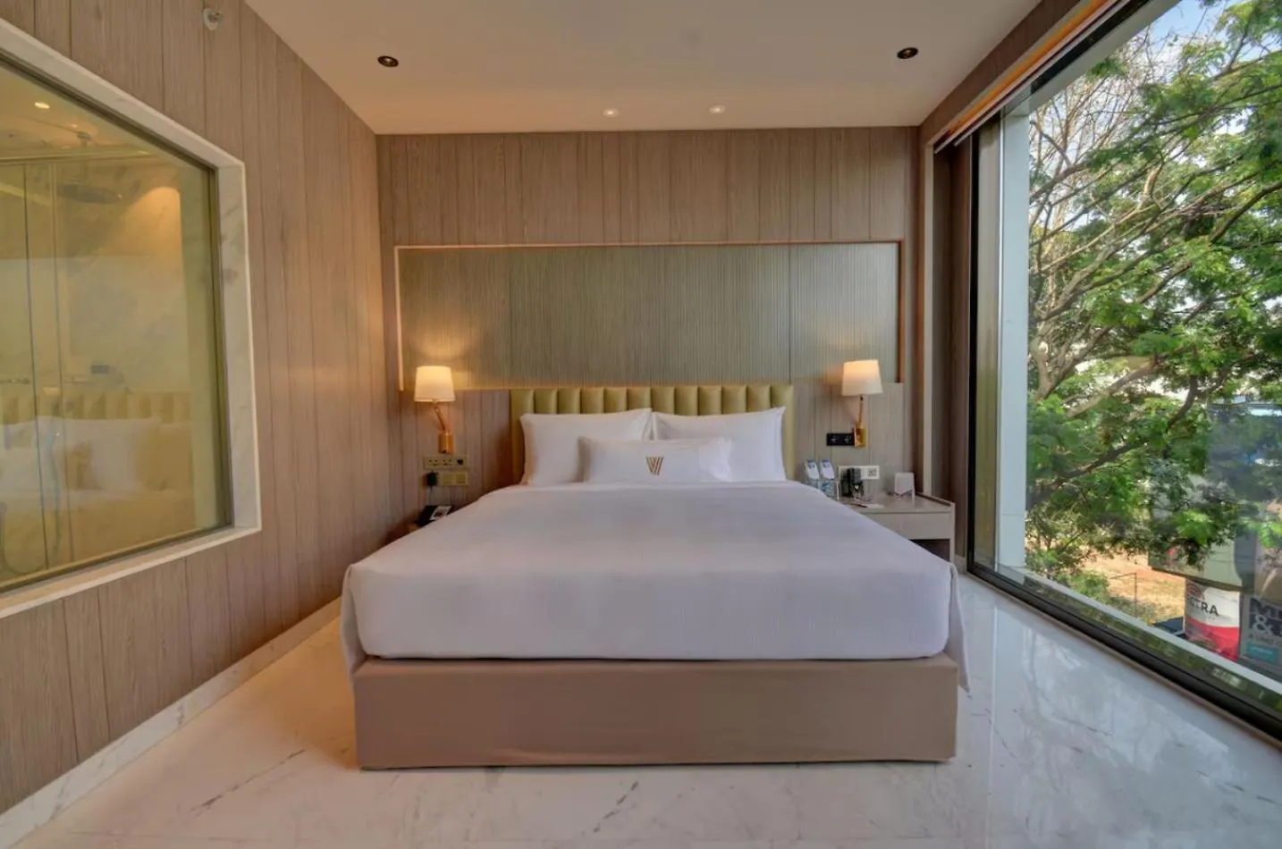 Hotel Oasis Grand Near Igi Delhi Airport New Delhi