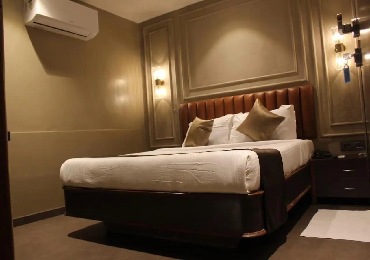 Hotel Oasis Grand Near Igi Delhi Airport New Delhi 4*,  India
